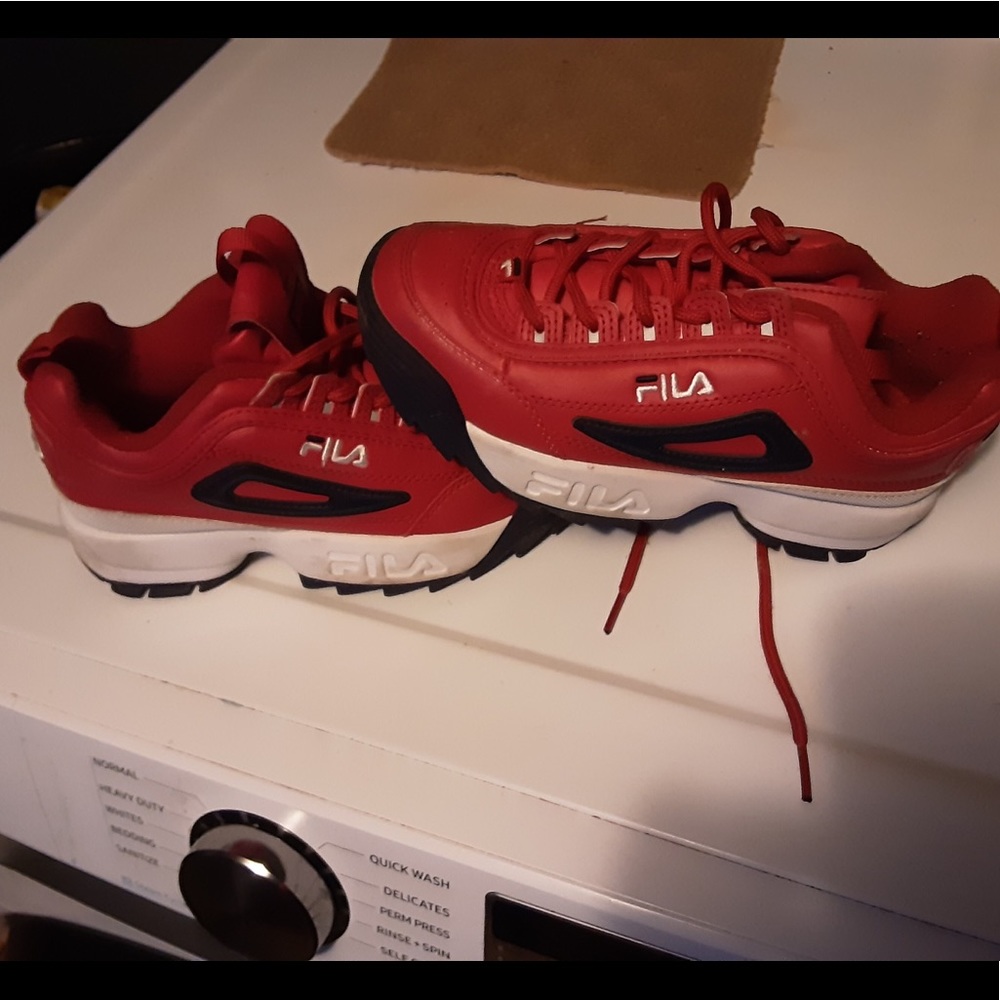 Grade school Fila size 3.5y